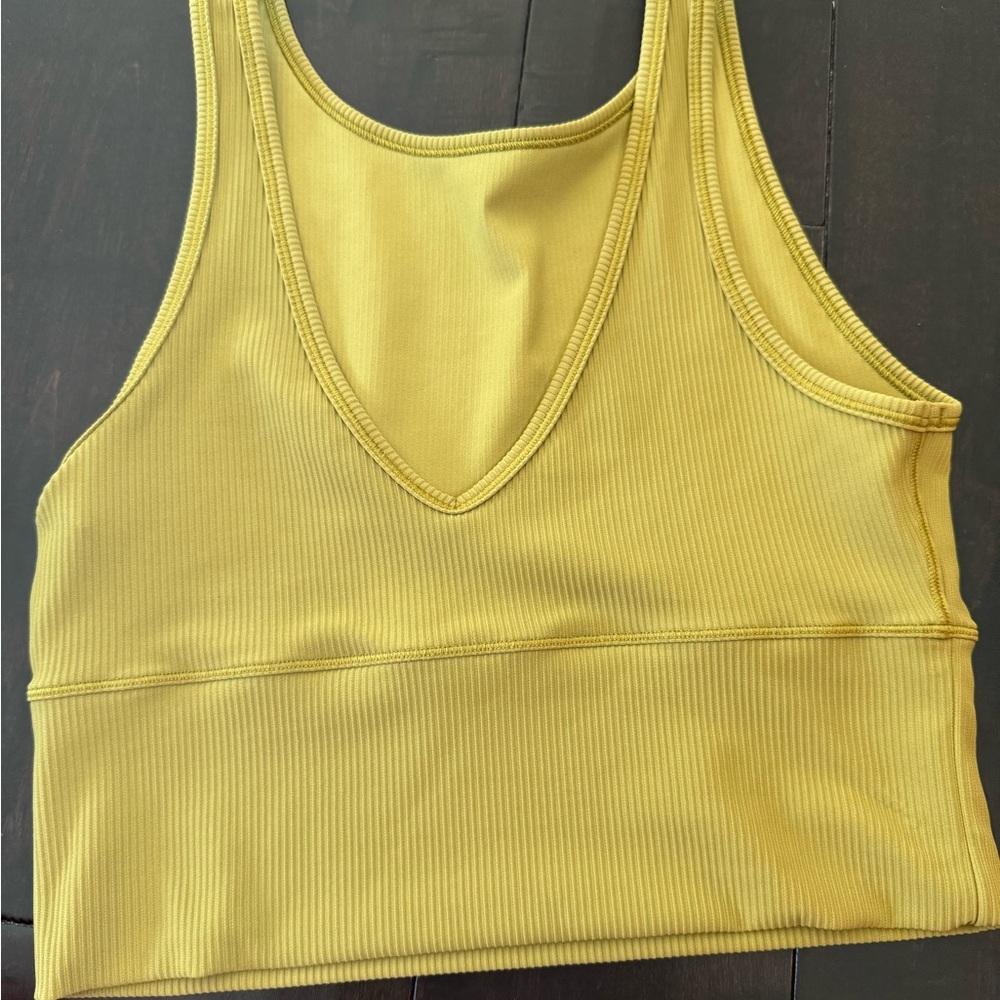 Lululemon power pivot ribbed tank size 6 auric gold color